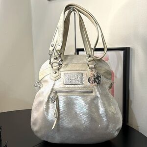 Coach NWT Poppy Sequined Spotlight Limited EditionTote Bag 16304